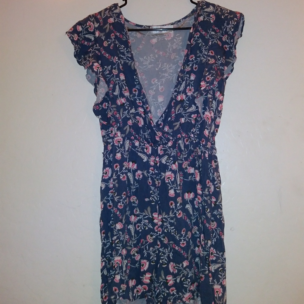 Floral romper v neck